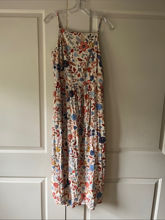 Old Navy Dresses & Skirts - Old Navy Cream Floral Dress with Blue and Rust Flowers